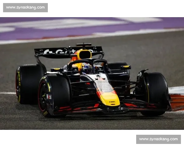 F1比赛中安全车出动对赛事节奏与赛车策略的深远影响分析